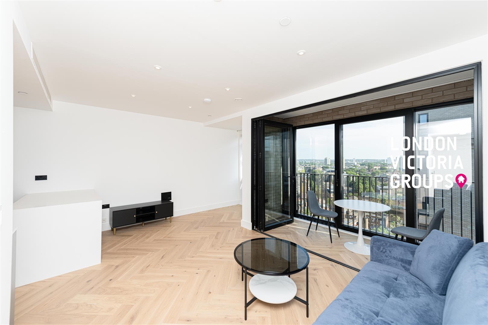 Huntingdon Apartments, 1 Graphite Square, LONDON